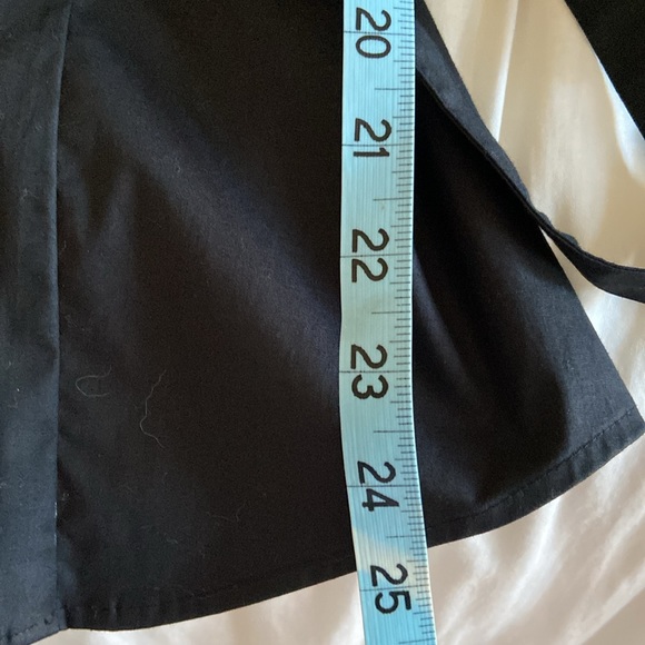 LOFT Black Button Down, Belted, Long Sleeve w/ Stretch Top Size 12 - Picture 8 of 9